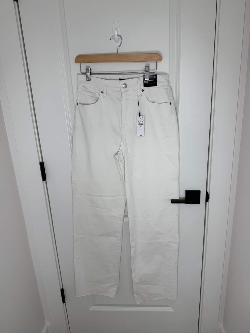 Express White Relaxed Straight Leg High-Rise Jeans